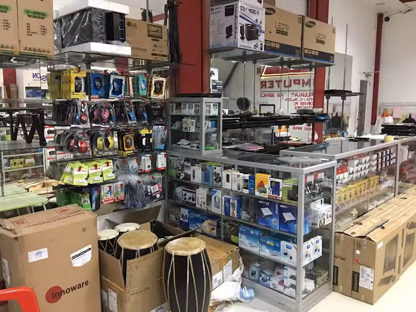 ACE COMPUTER STORE DOBO