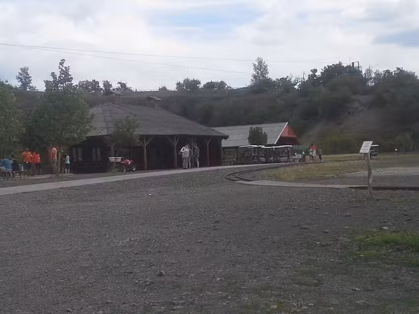 Agzdeo Service Komputer