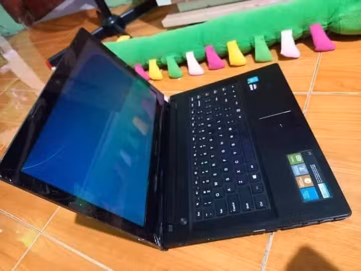 Ammar laptop legok