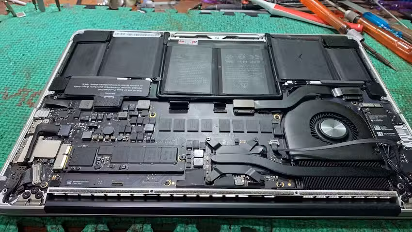 Apple Service Gresik