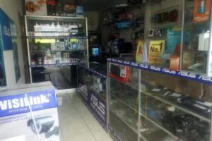 Arnaz Mediatech computer