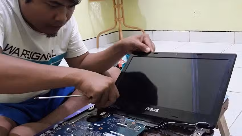 Bogecom Service Komputer Laptop Anda