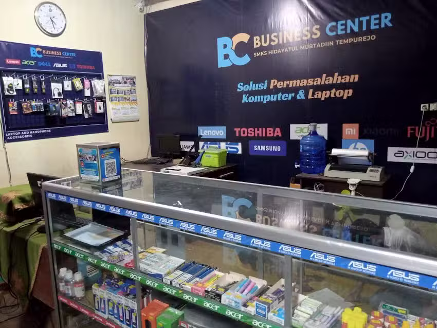 BUSINESS CENTER SMK HIDAYATUL MUBTADIIN