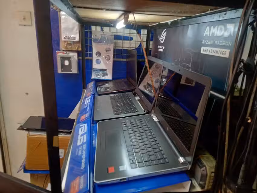 CMR Laptop / Komputer