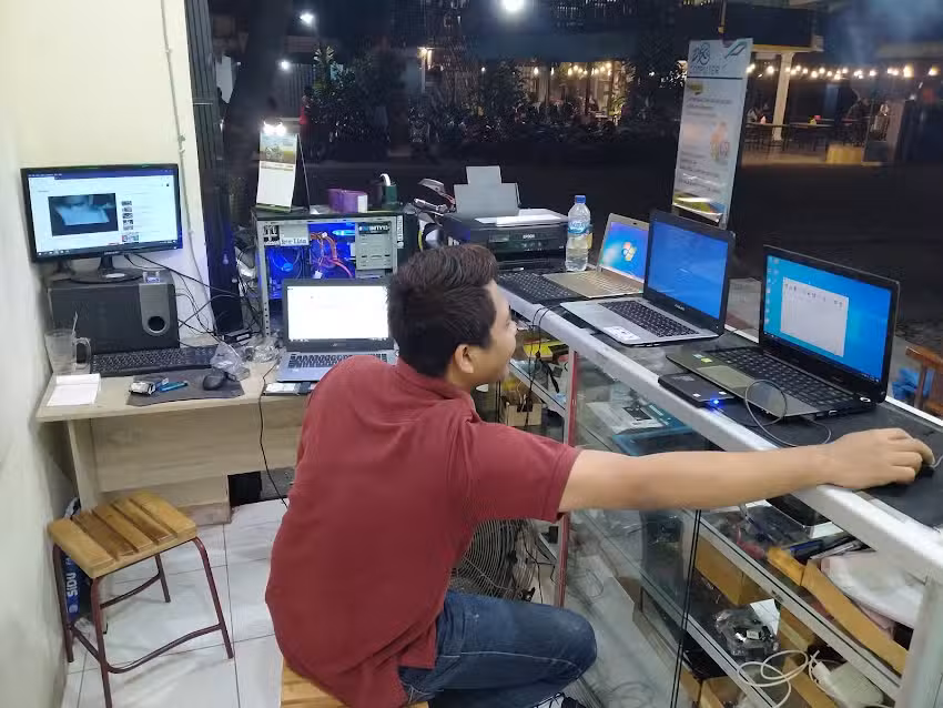 DERMAGA KOMPUTER (DSC)