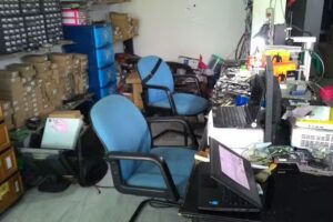 DNA LAPTOP Service Laptop bisa ditunggu