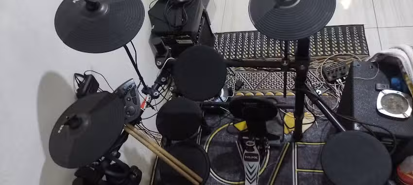 DR SHOP COM and MUSIC