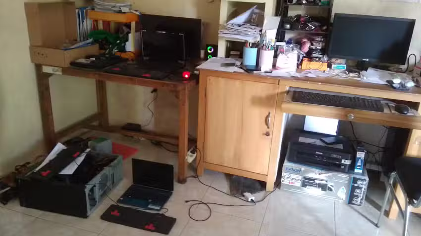 F1 Computer & Advertising