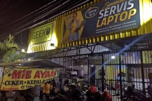 GEEKO Komputer One stop service laptop Cabang Kampus UPN Rungkut