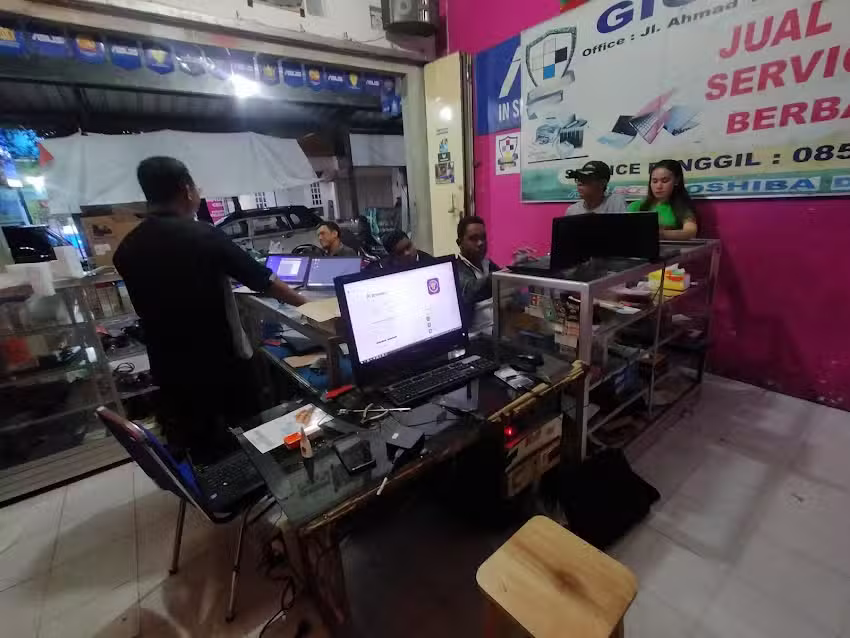 Giga Komputer Sragen