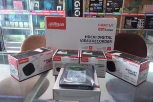 HARDWARE AND SOFTWARE COMPUTER