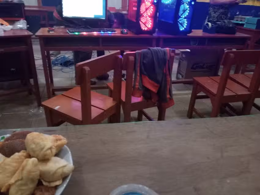 Hitech Computer Serang