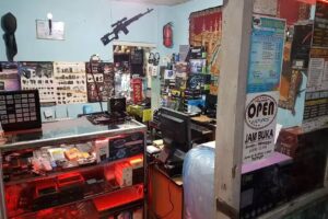 Huvindi Computindo Komputer, Laptop & Service HanPhone Lawang