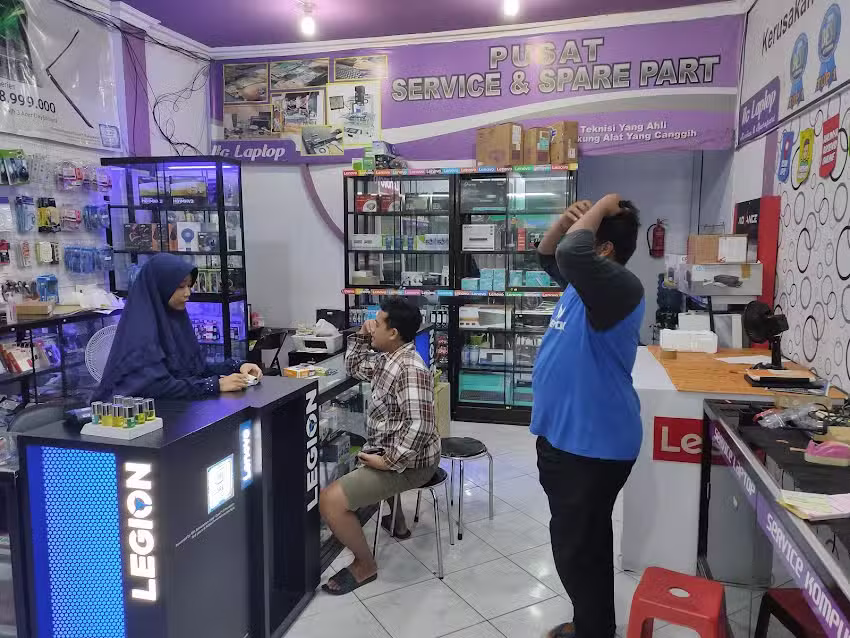 ITC KOMPUTER Melayani Jual Beli Laptop Baru & Bekas
