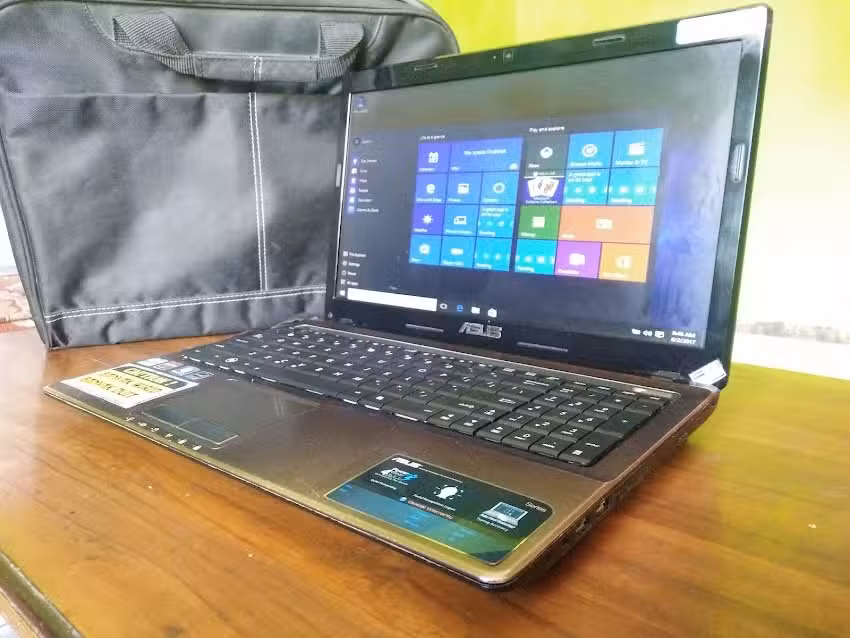JUAL BELI LAPTOP RUSAK NORMAL SIDOARJO