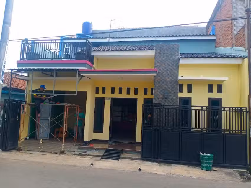 Laptop Kudus Kantor Pusat