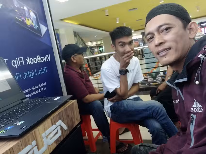 Laptop second mc.comp77