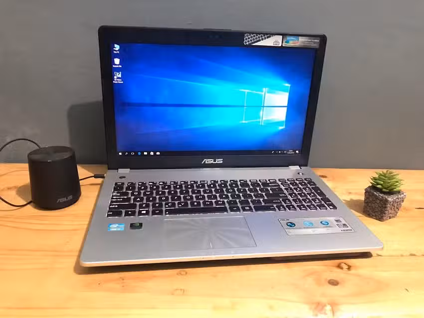 Laptop solo ( JUAL BELI LAPTOP PC KOMPUTER GADGET SOLO )