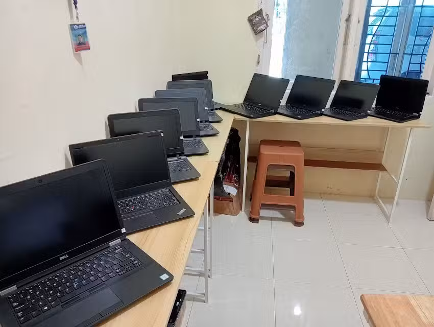 Maulana Laptop