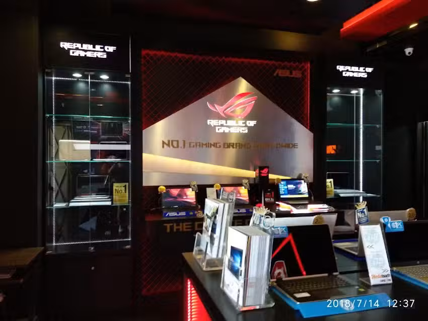 Media Touch Computer