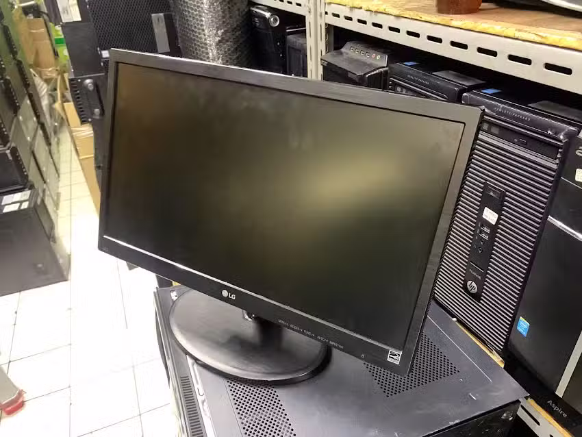 Menerima jual beli computer bekas ex kantor dll