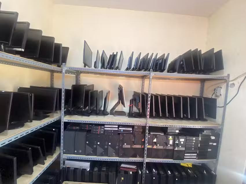 MENERIMA JUAL/BELI KOMPUTER SECOND EX KANTOR