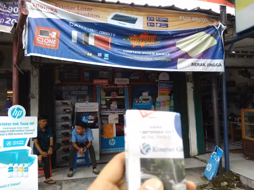 Merak Jingga Computer