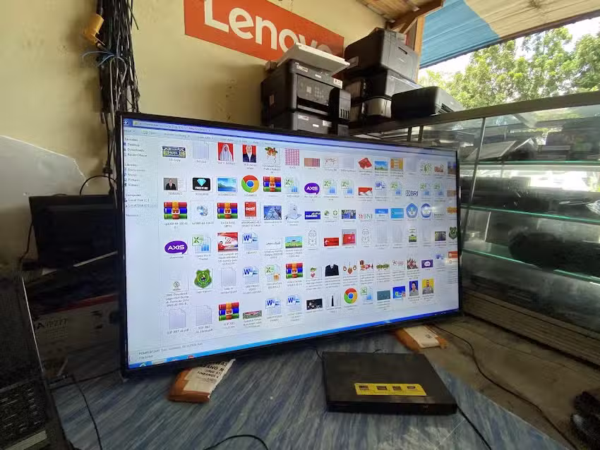 Multi Kapuas Komputer