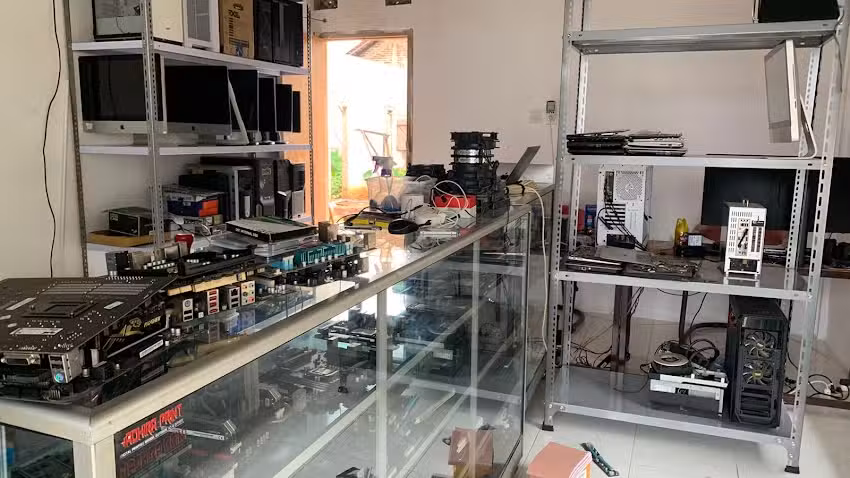 NADHIRA KOMPUTER(service laptop dan komputer)