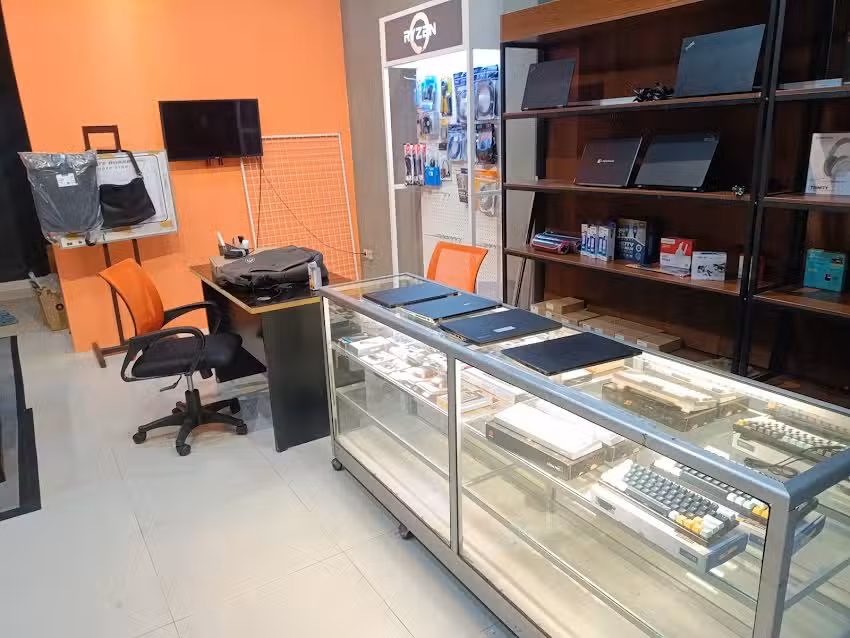 Option Laptop & Komputer
