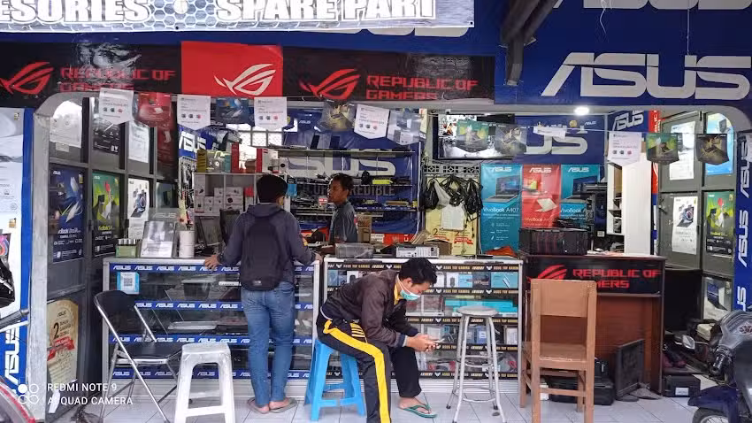 PAKAR COMPUTER & LAPTOP