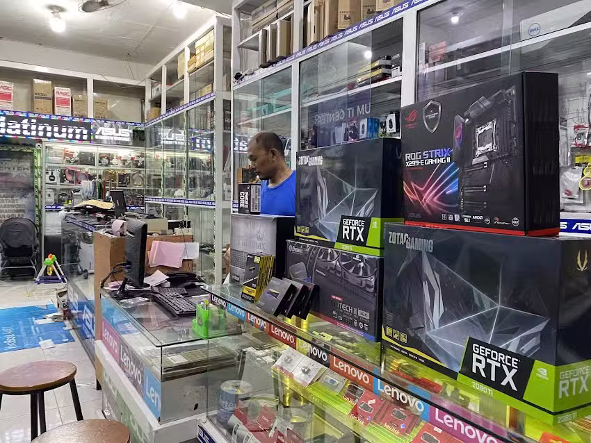 PLATINUM IT CENTER (service laptop )