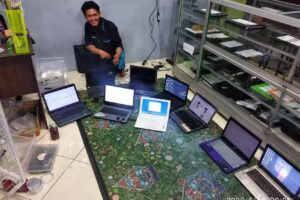 Predator Service Center ( SERVIS LAPTOP MACBOOK KEDIRI )