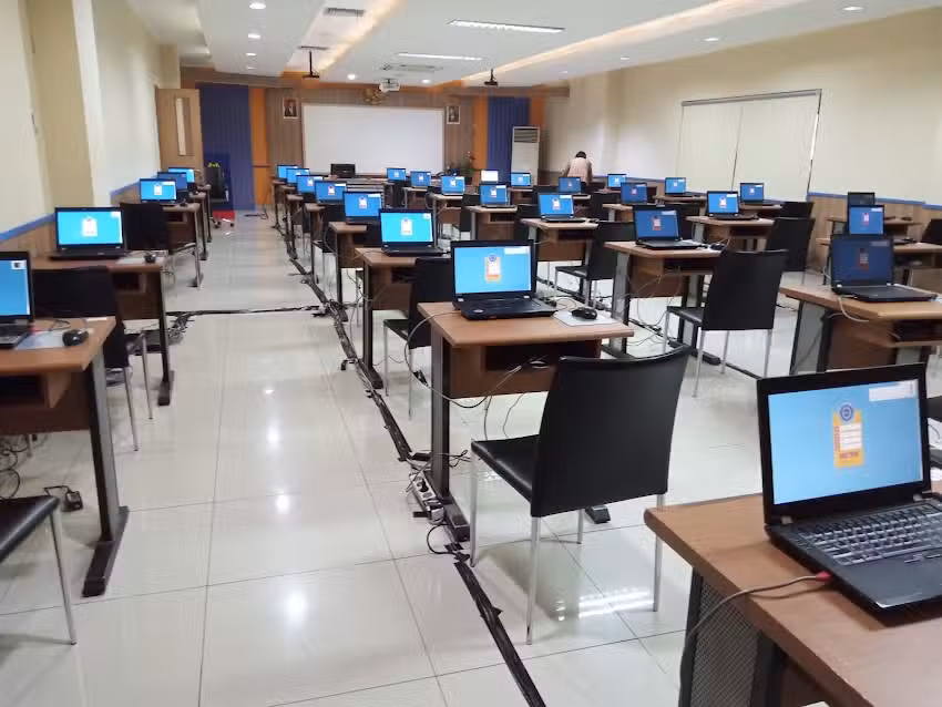 PT. Sekom International (SEWAKOMPUTER.COM)