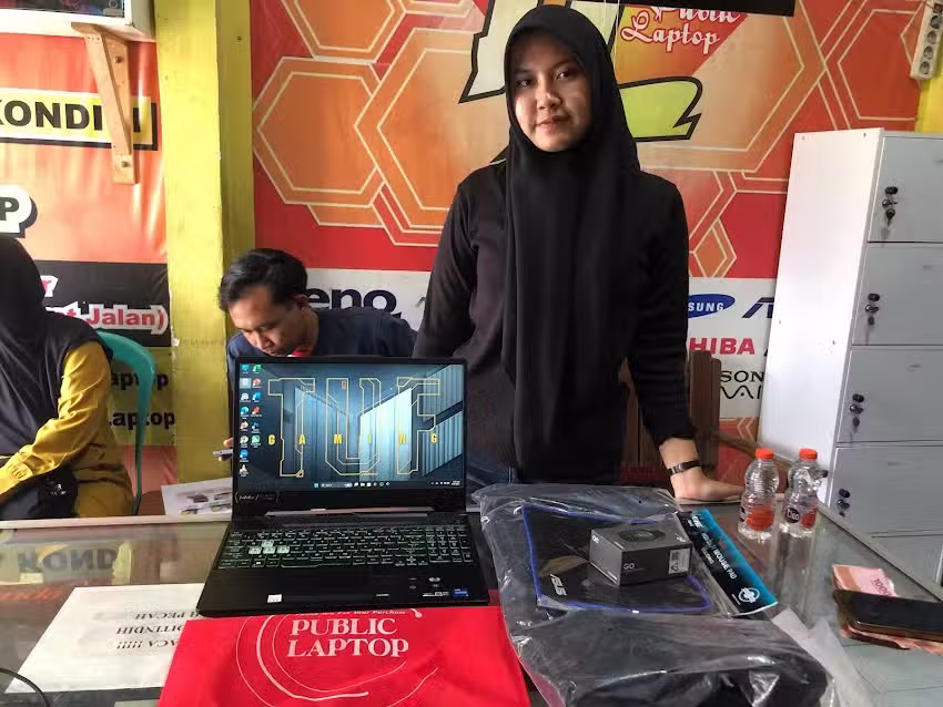 PUBLIC LAPTOP