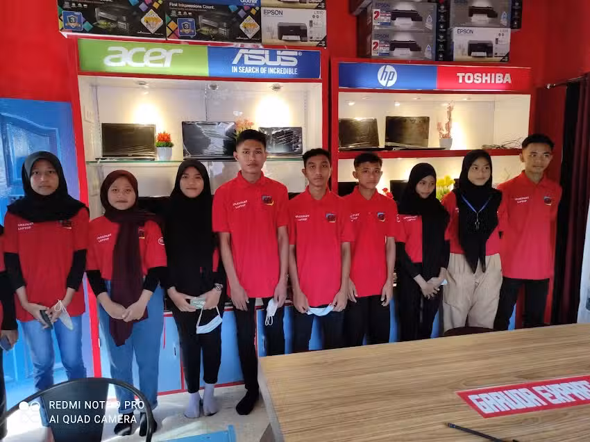 PUSAT LAPTOP SECOND MATARAM BERGARANSI