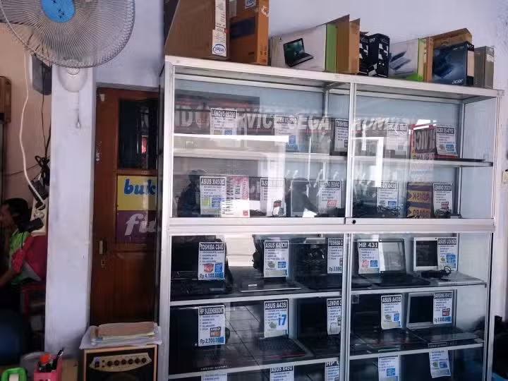 Pusat Laptop second solo