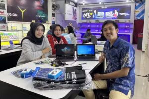 PUSAT PENJUALAN LAPTOP, NOTEBOOK DAN HP TERMURAH