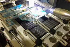 “Pusat Servis Laptop/MacBook” Spectrum Computer Adipala