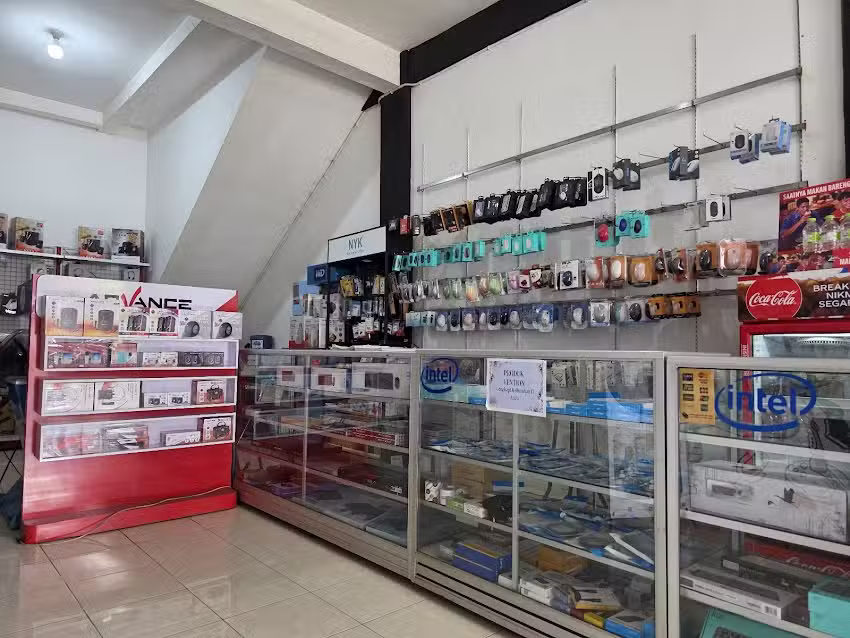 S.A.K Computer (Surya Artha Komputama)