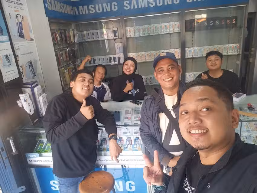 Samsung Store Karanganyar