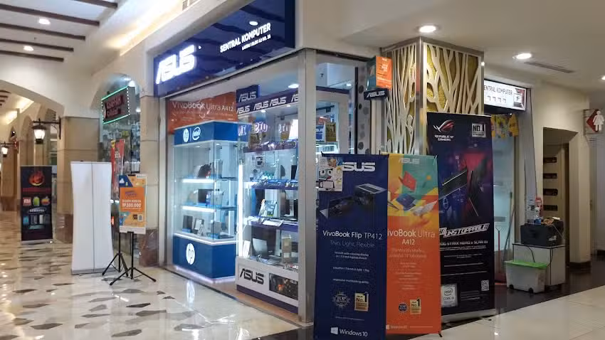 Sentral Komputer Mal Artha Gading