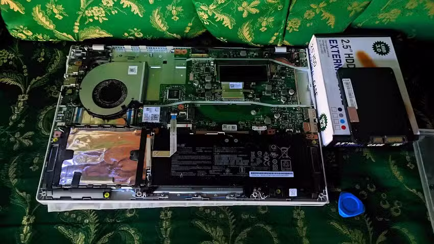 SERVICE COMPUTER NGUNUT,REJOTANGAN TULUNGAGUNG