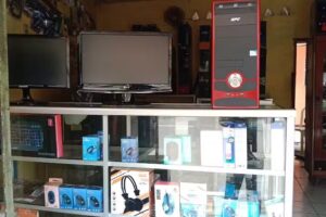 Service komputer bekasi (samping kampus STMIK PRANATA INDONESIA)