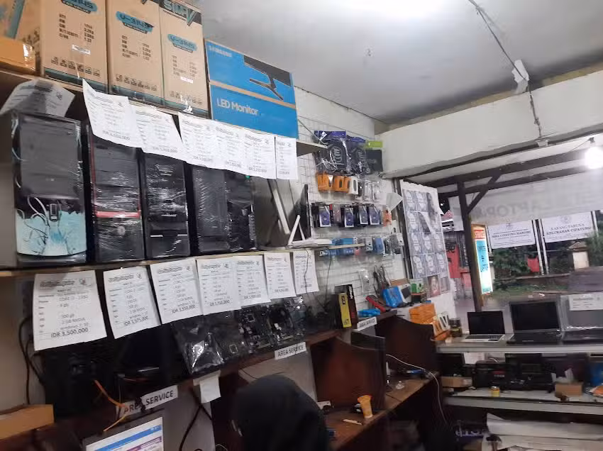 Service Komputer dan Laptop #1 StartUp.Computer