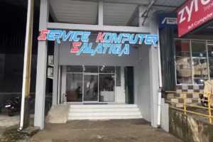 Service komputer salatiga (SKS)