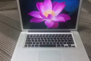 Service laptop Dan Jual Beli Laptop Dan Komputer BEC (Bang Er Computer)