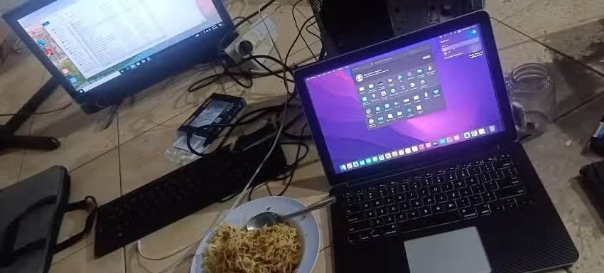 Service laptop dan komputer gresik