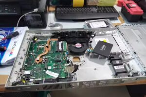 Service Laptop dan komputer PANGGILAN Medan (Instagram : @arofanlurrcom)