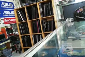 service mac n laptop zahra komputer